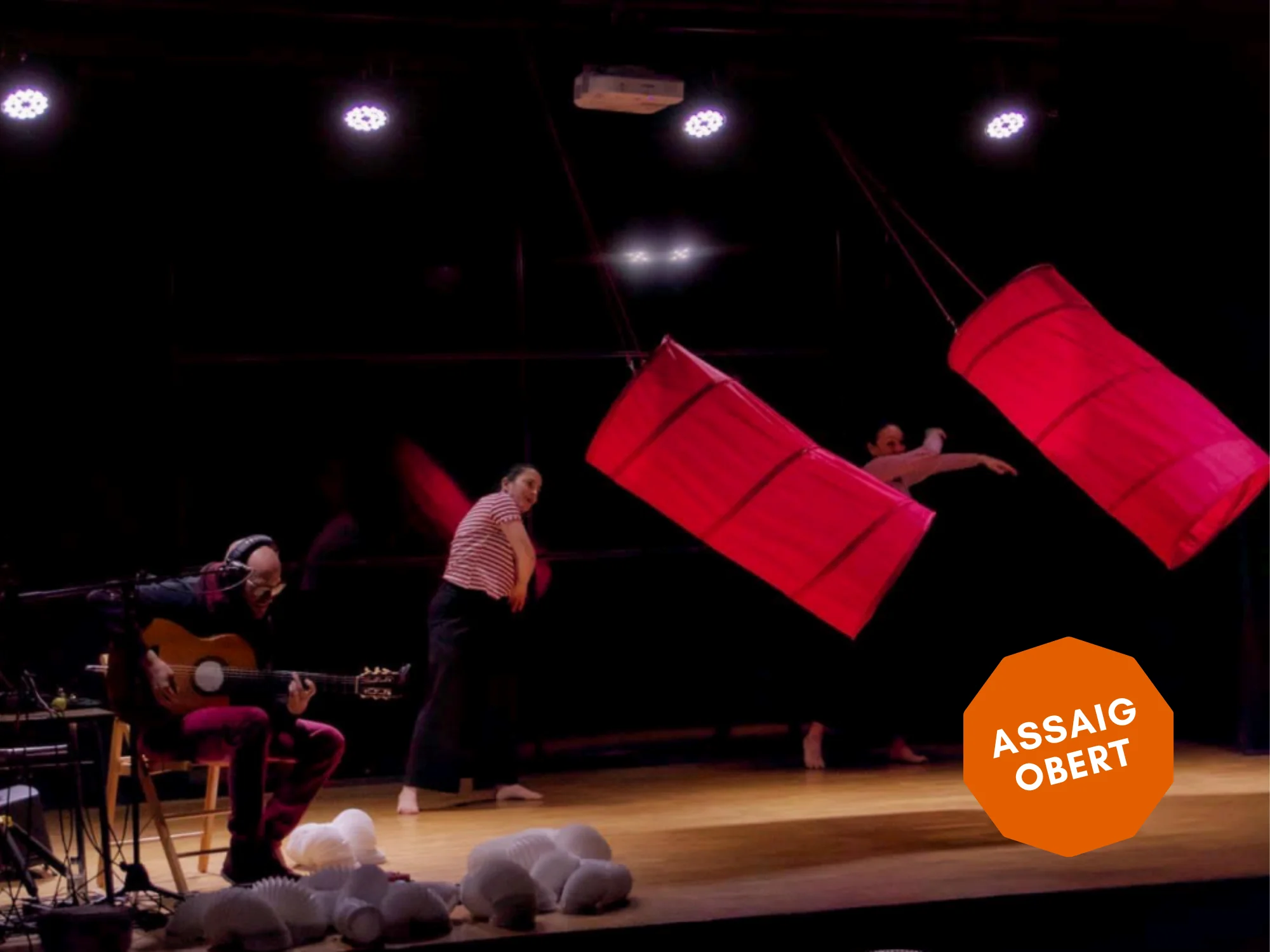 Tubs en escena (assaig obert)