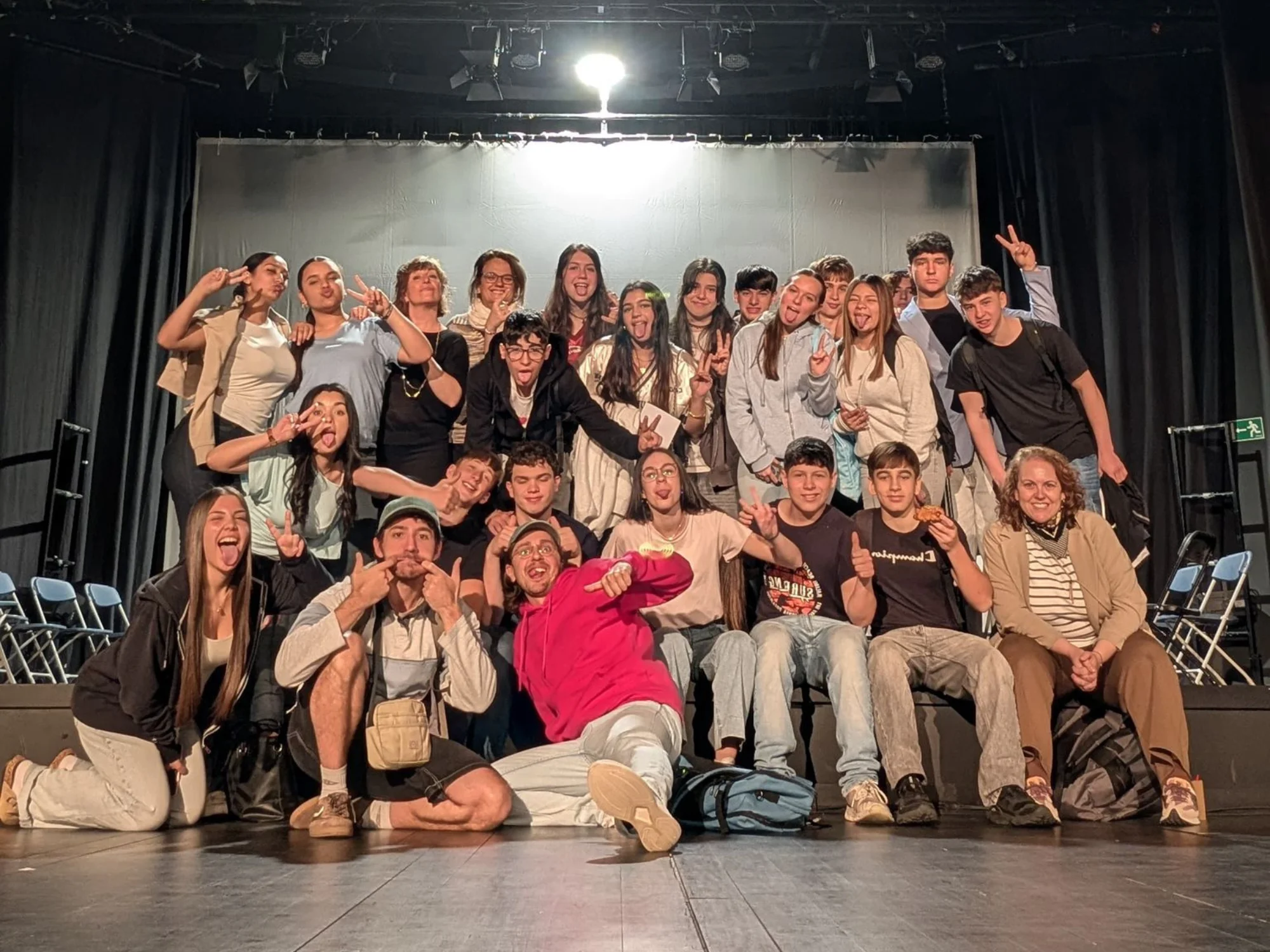 Institut Ca n'Oriac & Compagnie 22 - Adolescència